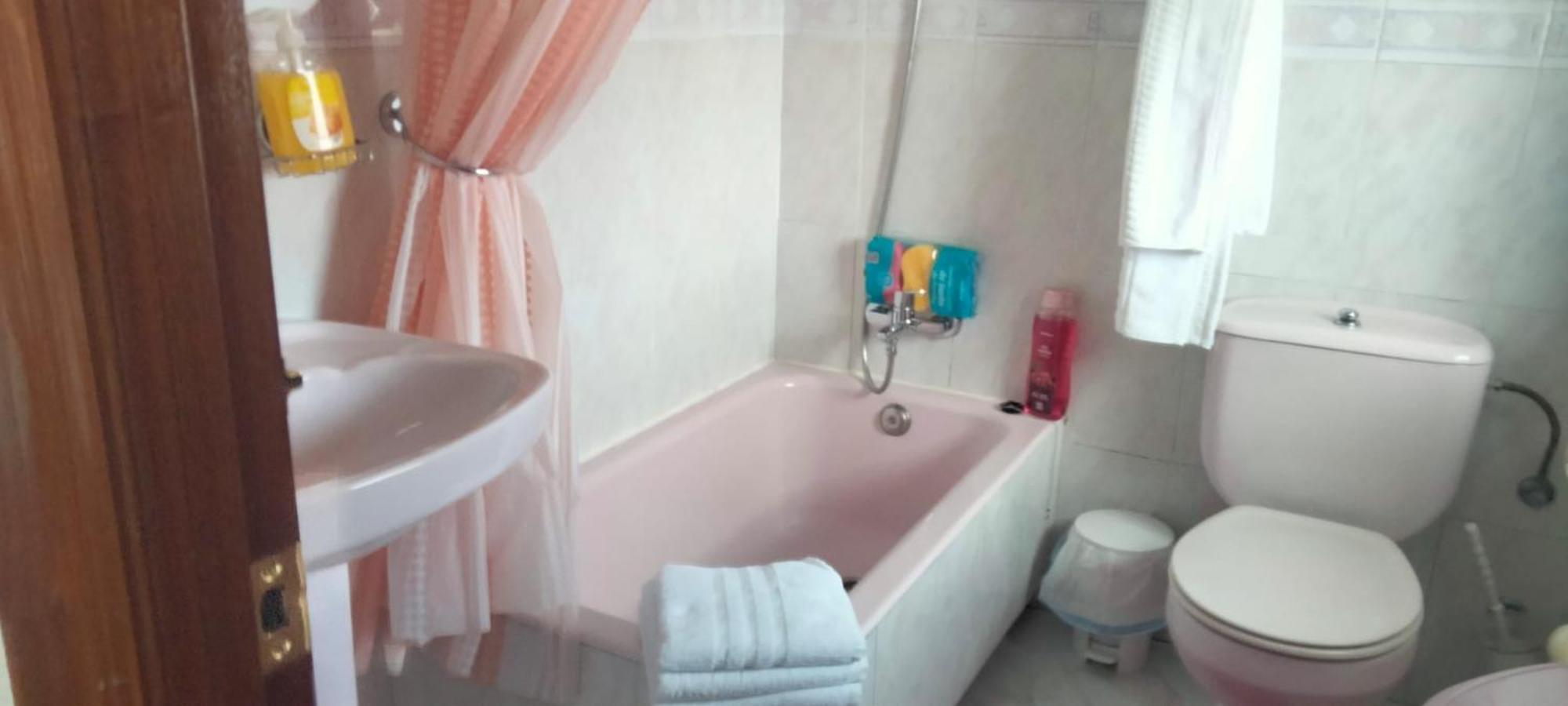 Apartamentos Turisticos El Ponton อาร์นูเอโร ภายนอก รูปภาพ