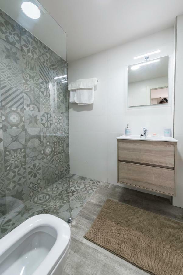 Apartamentos Turisticos El Ponton อาร์นูเอโร ภายนอก รูปภาพ