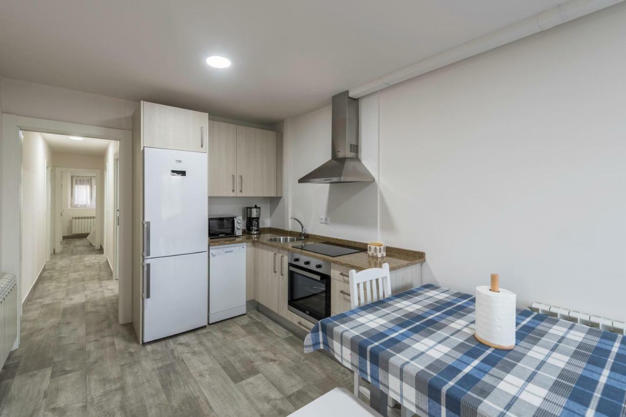 Apartamentos Turisticos El Ponton อาร์นูเอโร ภายนอก รูปภาพ